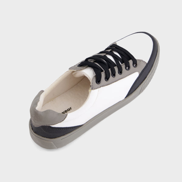 Wynn Sneaker