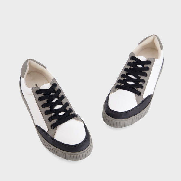 Wynn Sneaker