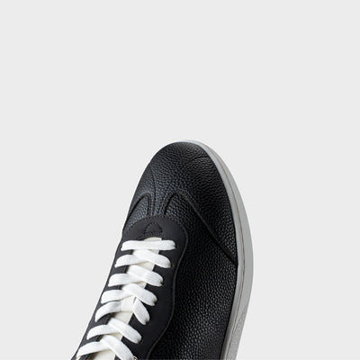 Wren Sneaker