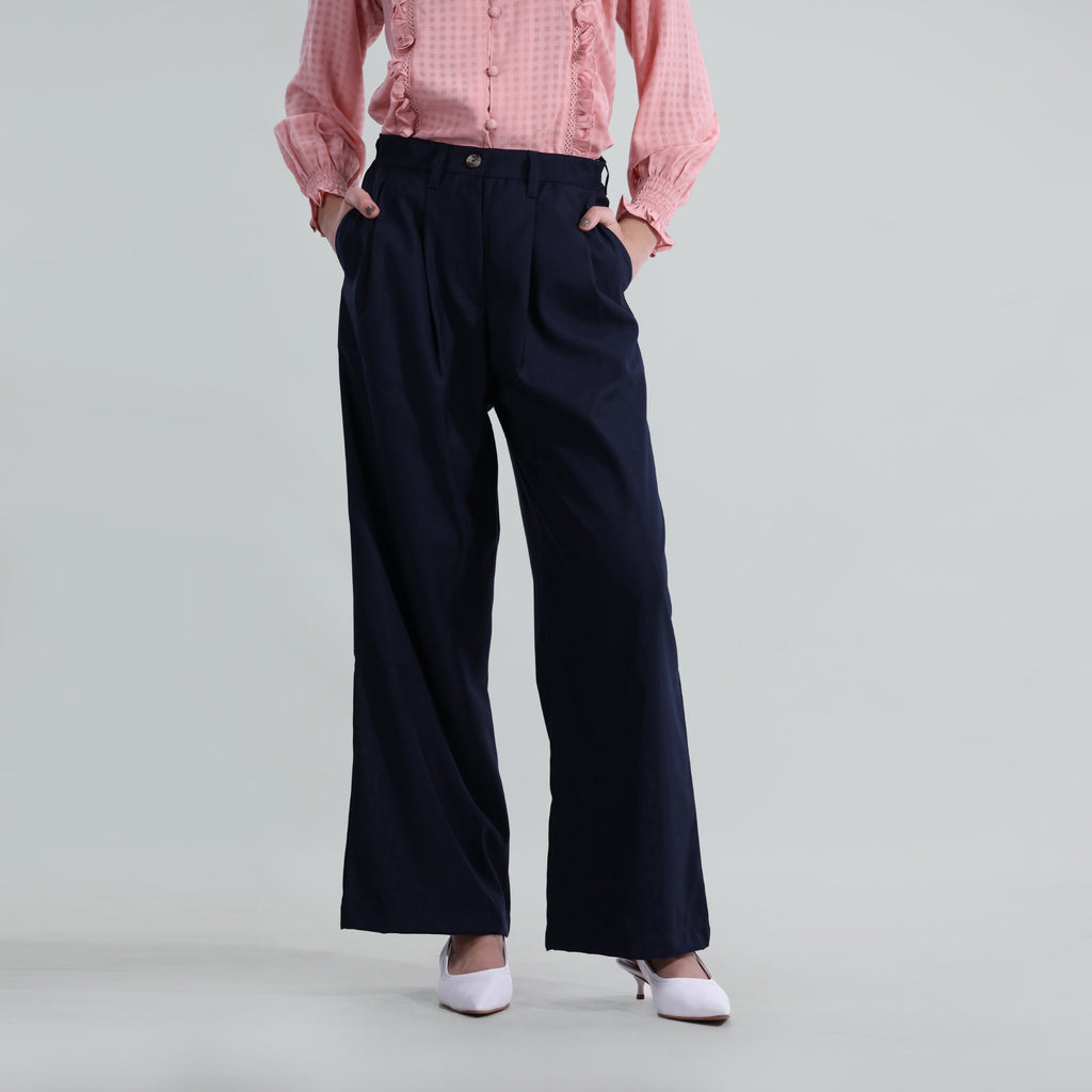 Tailored Wide Leg Pleated Trouser