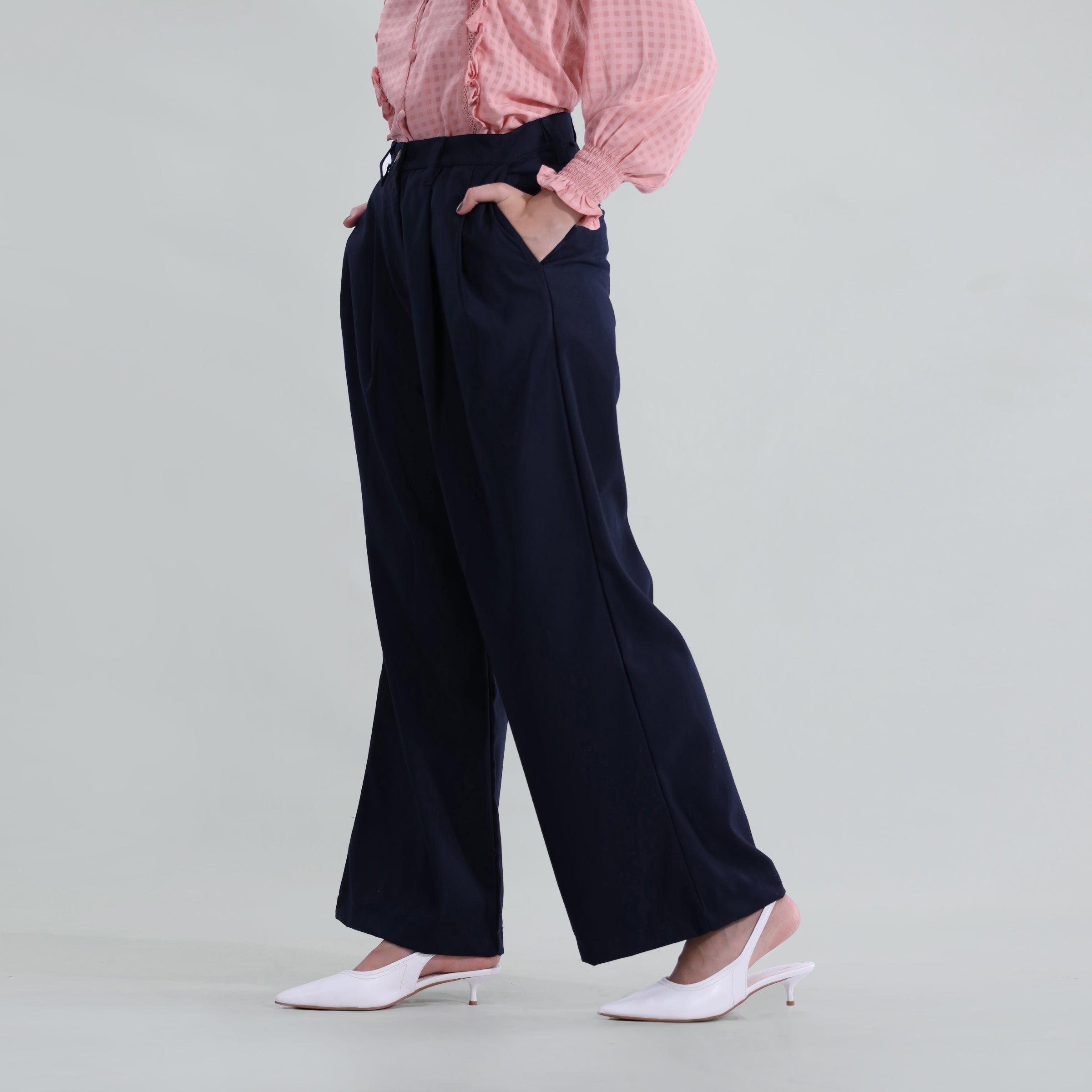 Tailored Wide Leg Pleated Trouser