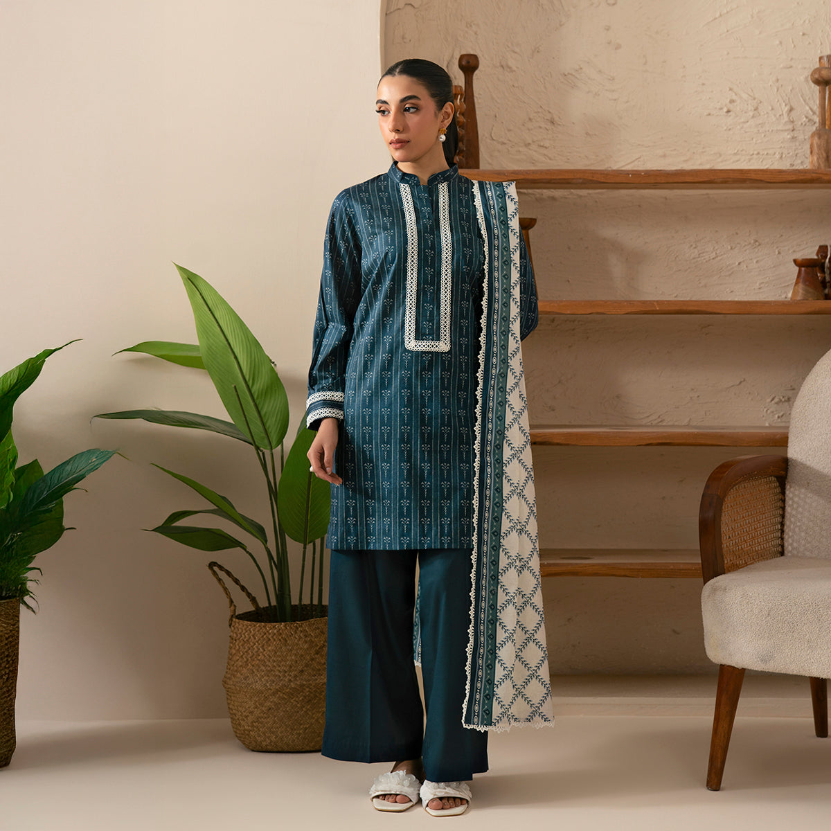 Teal Statement 3PC Unstitched Suit