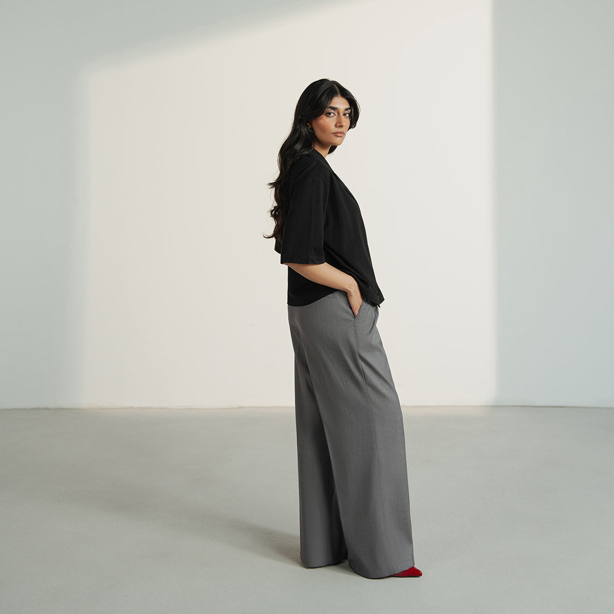 buy online tailored wide leg pleated trouser for women in Pakistan