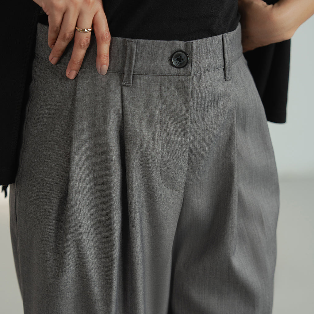 Tailored Wide Leg Pleated Trouser