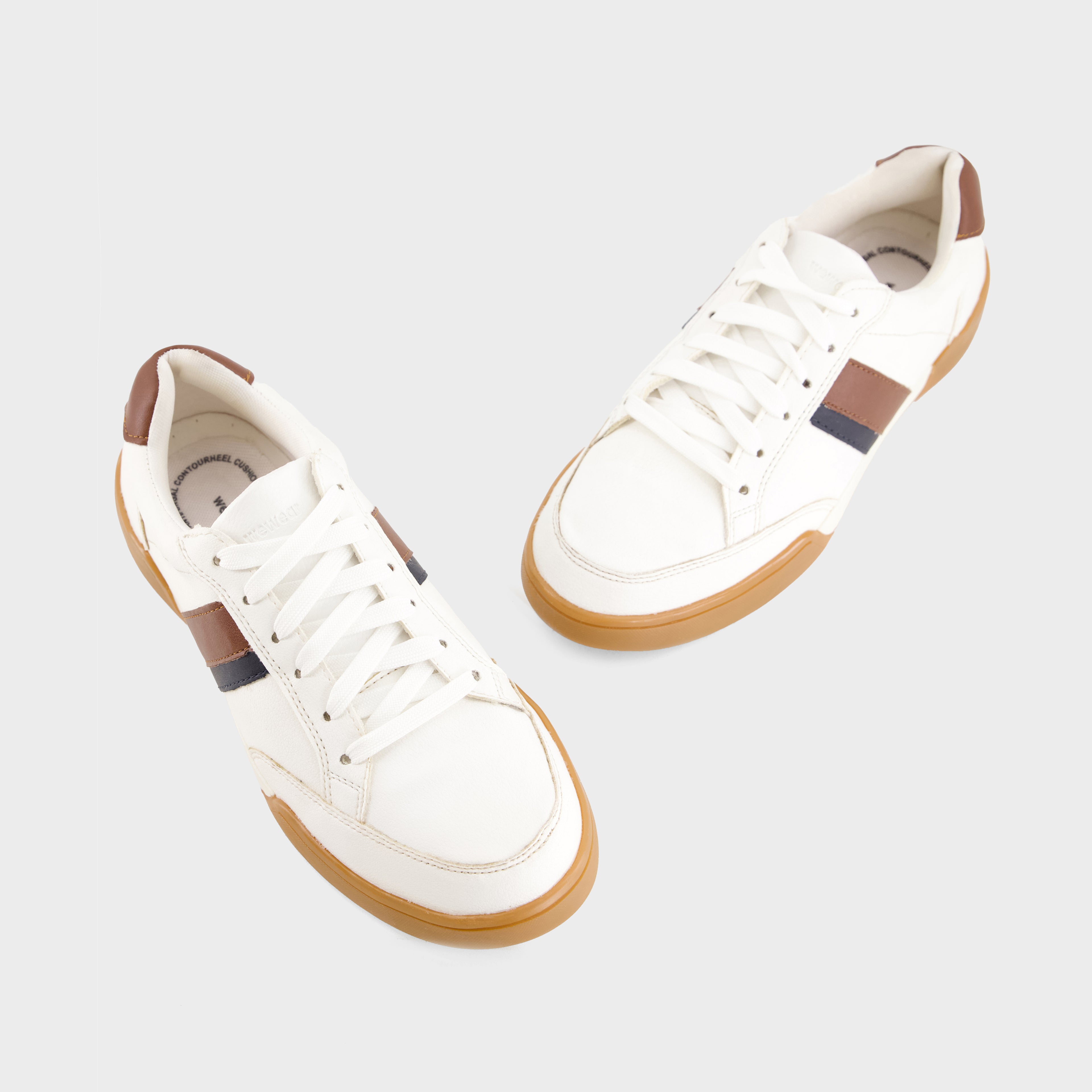 buy online men's casual sneakers in Pakistan