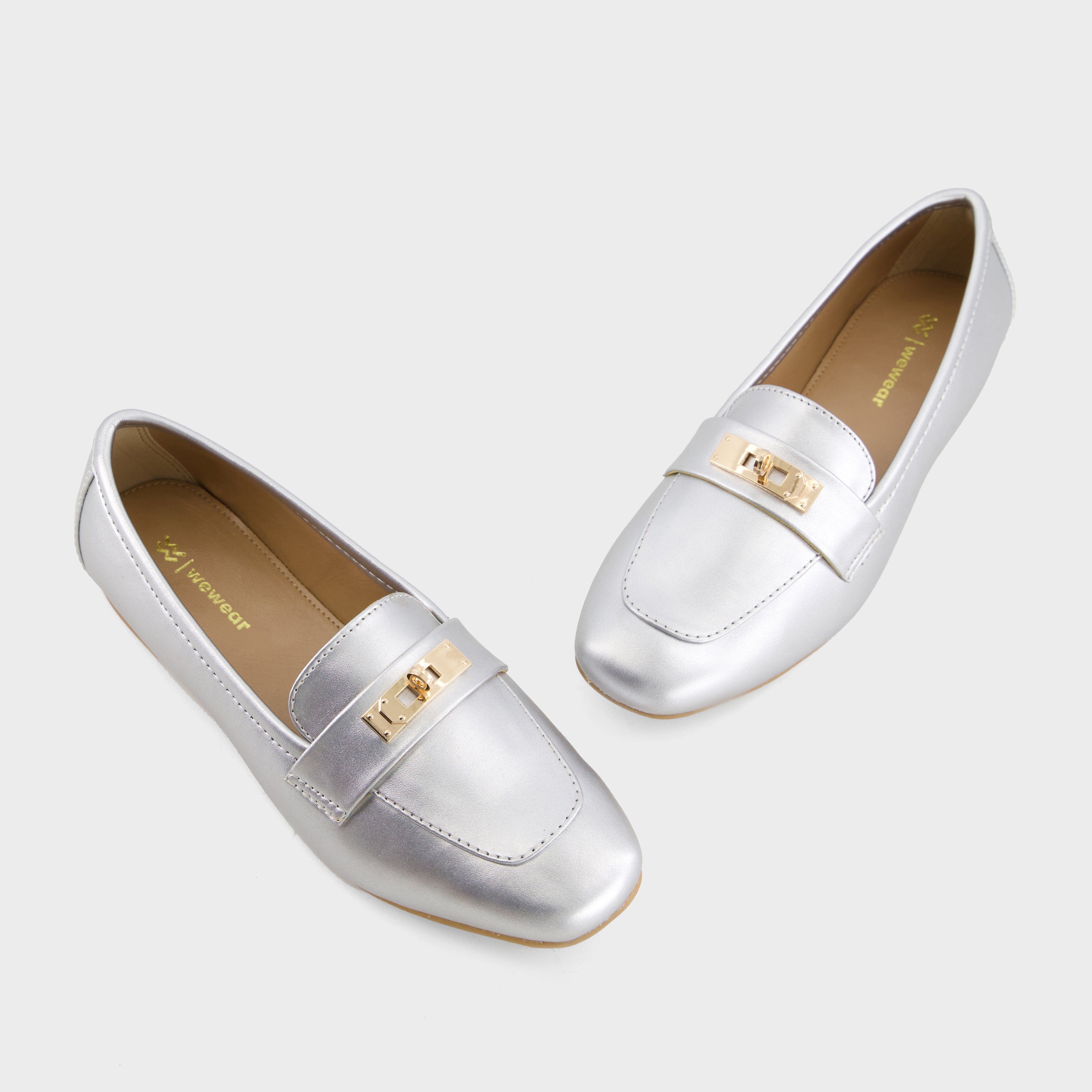 buy best women's flat shoes online in Pakistan